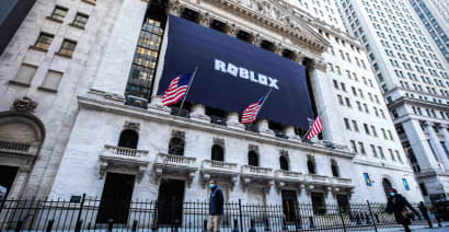 Roblox shares sink after reporting bigger loss than expected