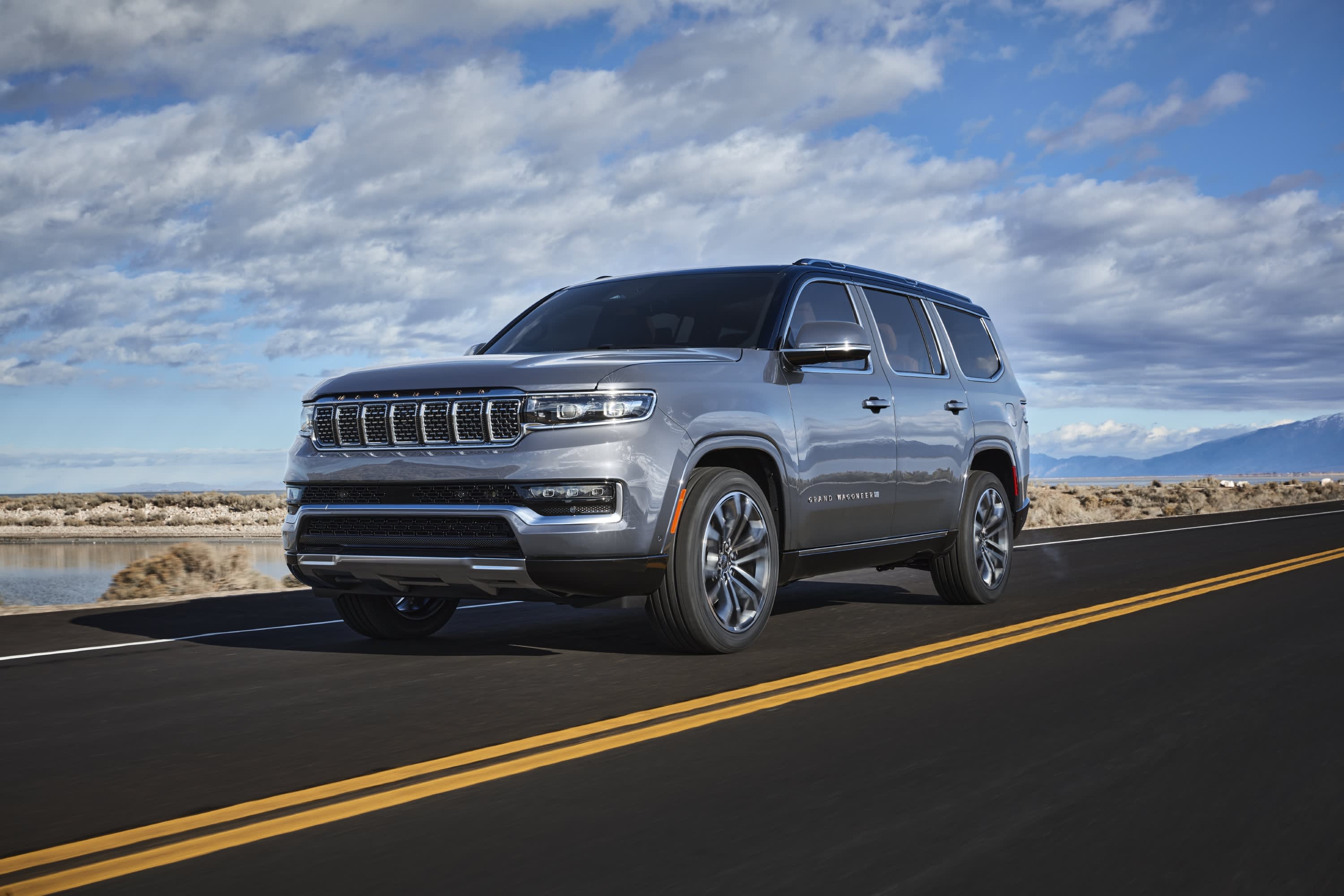 Jeep unveils longawaited Grand Wagoneer SUV topping 111,000