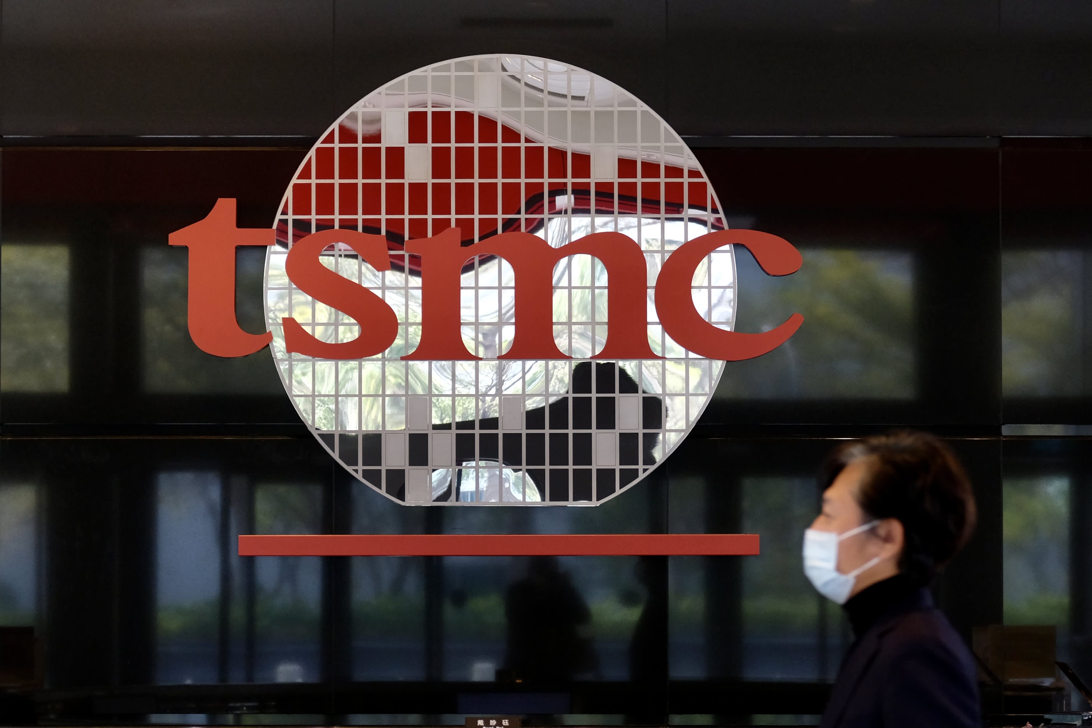 The world's largest chipmaker Taiwan Semiconductor Manufacturing Company (TSMC) has overtaken Chinese tech behemoth Tencent to become Asia's
