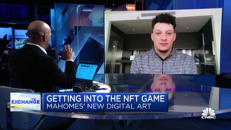 Why NFL star Patrick Mahomes is getting into NFT digital art