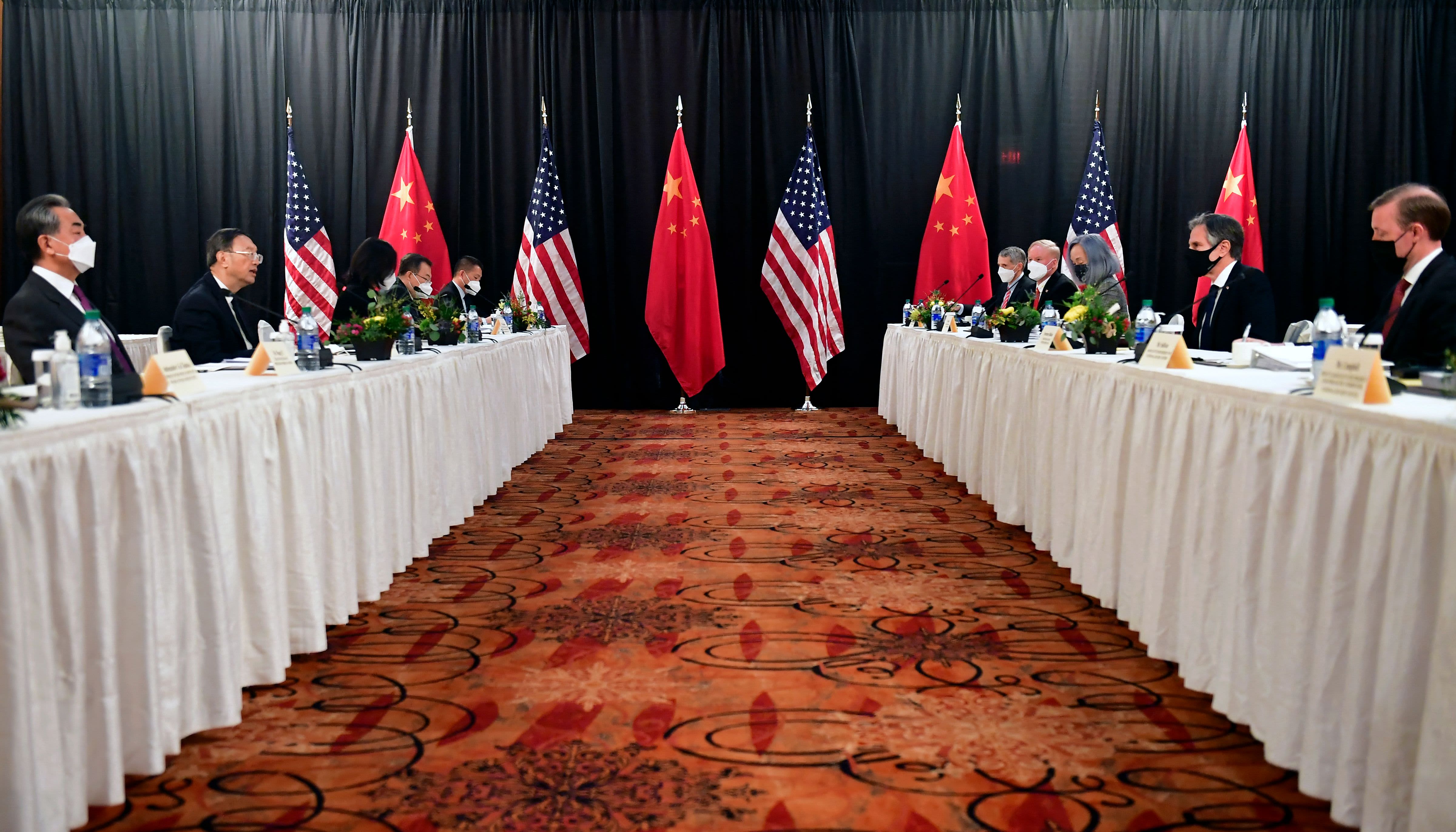 The first meeting between America and China under Biden begins in a rocky way