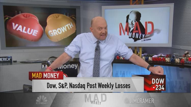 Jim Cramer explains why tech and value stocks are trading in opposite directions