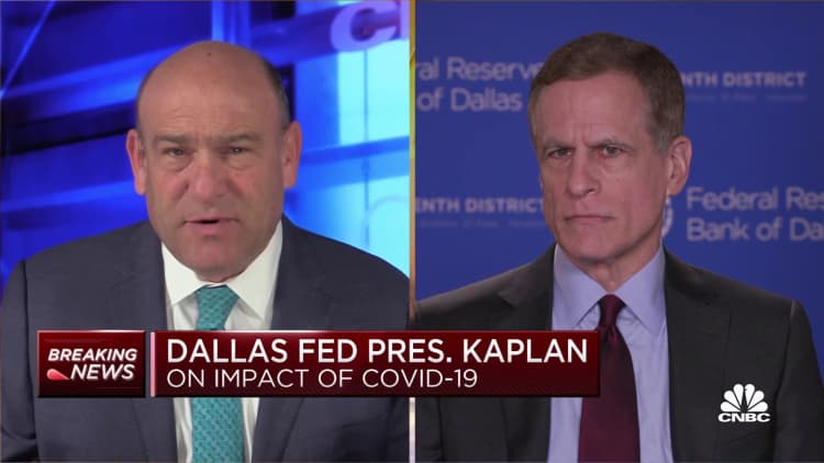 Dallas Fed President Kaplan says he expects inflation to settle down in 2022