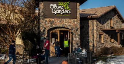 Three things investors should watch for when Darden Restaurants reports earnings