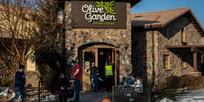 Three things investors should watch for when Darden Restaurants reports earnings
