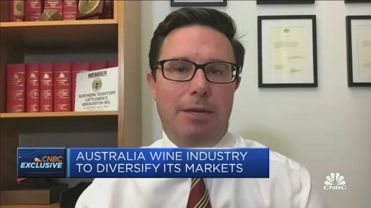'We don't dump a quality product': Australia's agriculture minister reacts to China's wine duties