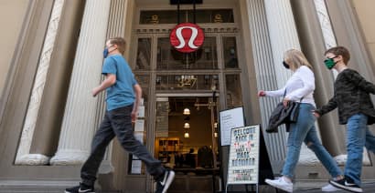 Lululemon forecasts better-than-expected sales as digital business accelerates