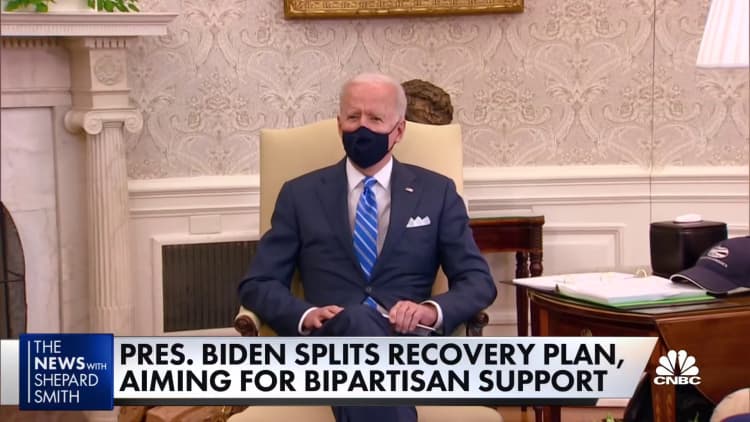 President Biden splits $3 trillion recovery plan aiming for bipartisan support