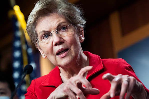 Sen. Elizabeth Warren calls on SEC to investigate Trump SPAC deal