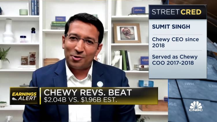 Chewy CEO Sumit Singh discusses his strategy on gaining new customers