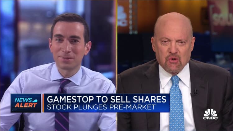 Jim Cramer on GameStop selling shares: This is the war chest the company needs to transform itself