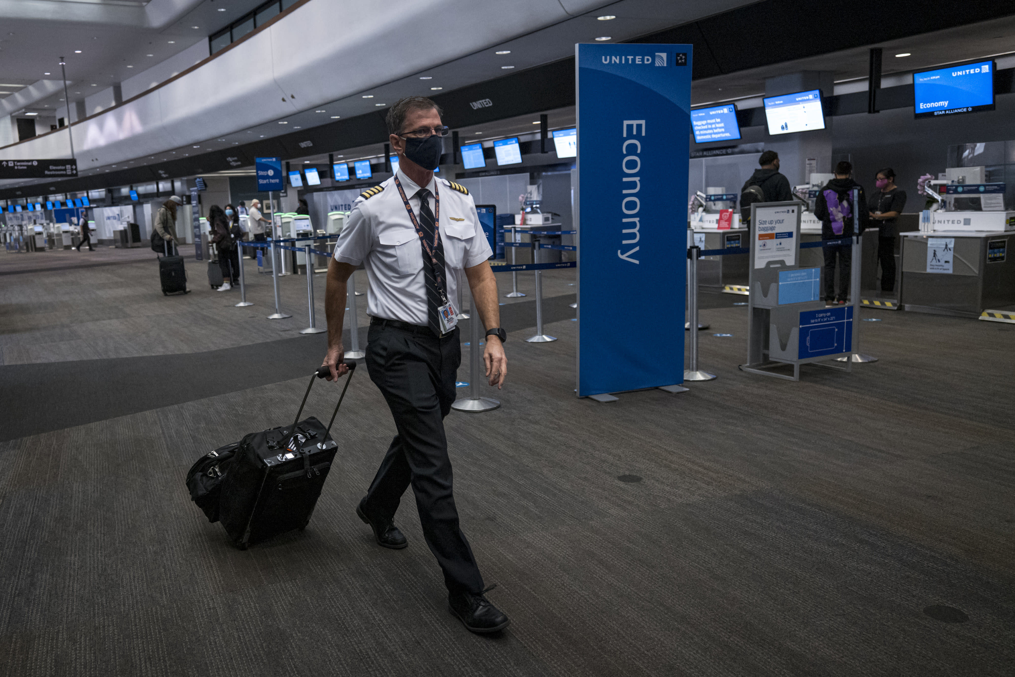 As the demand for flights recovers, airlines are reviving the hiring of pilots