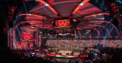 Netflix to stream WWE's Raw starting next year, in test of live entertainment