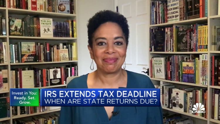 IRS extends federal tax filing deadline but states may differ