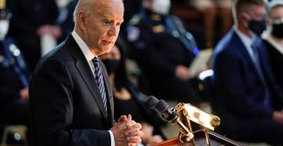 Chauvin trial, recent shootings add pressure on Biden to seek police reform