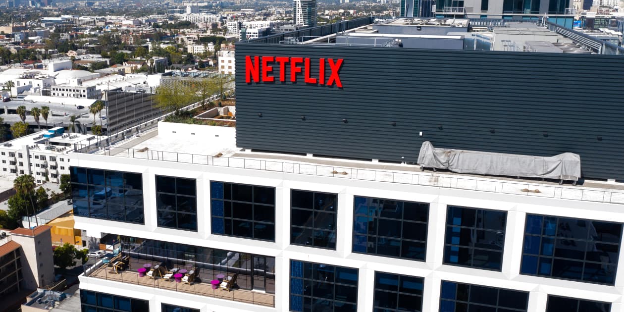 Netflix reports dramatic slowdown in subscribers