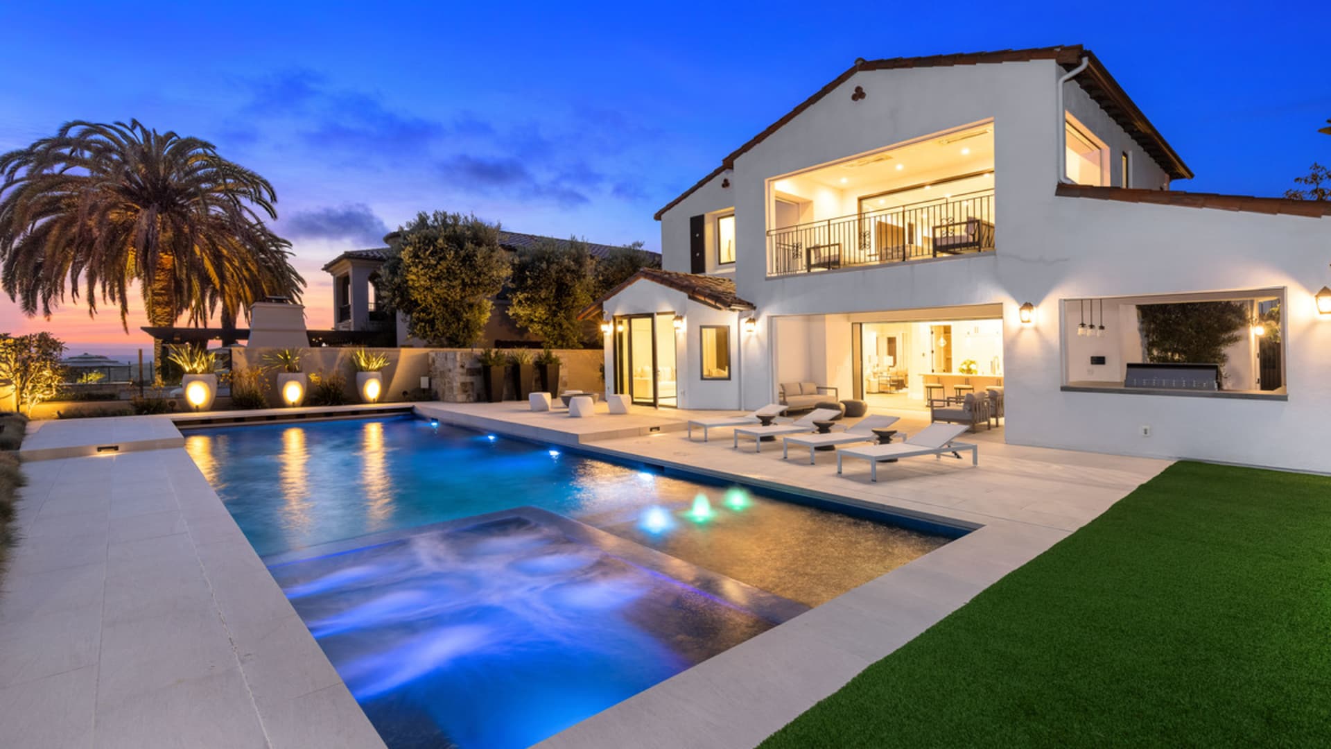 A view of the backyard at 14 Sandy Cove in Newport Beach, California.