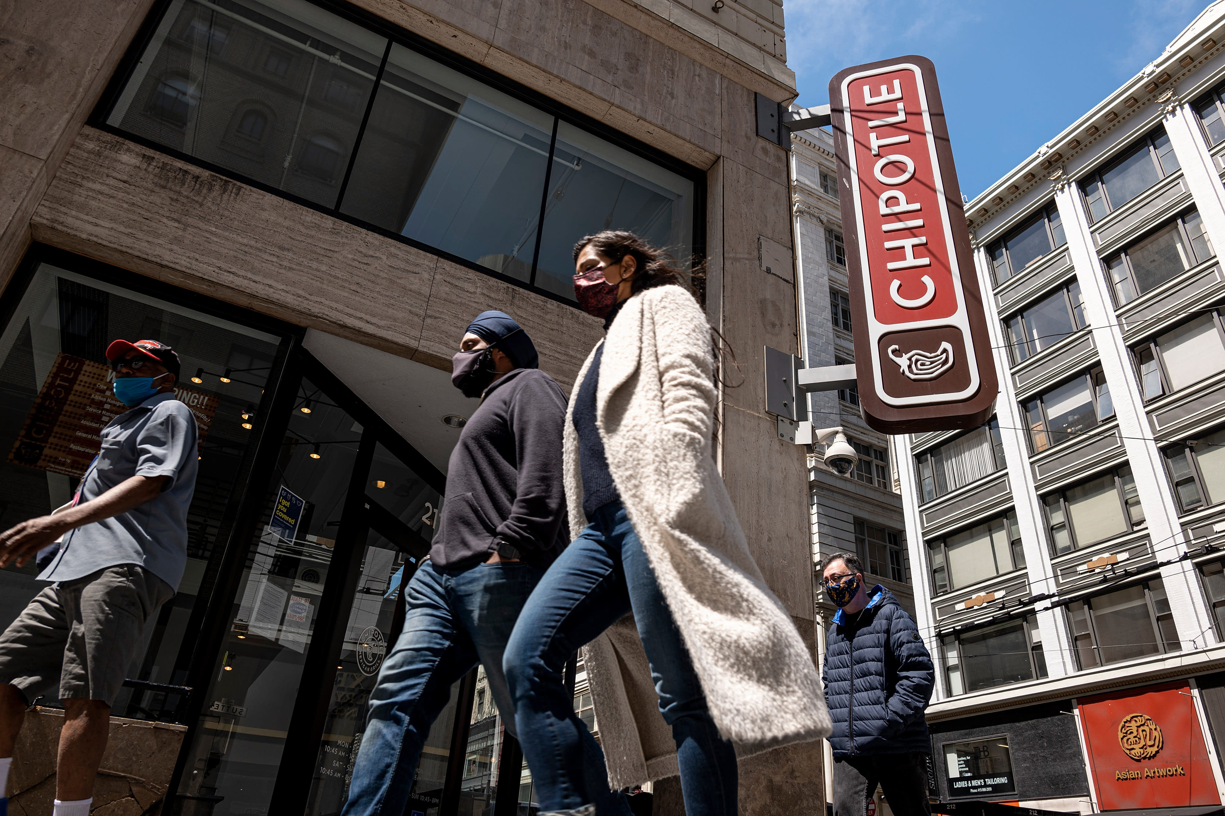 Why one fast-casual restaurant is a Wall Street favorite, even with a recession looming