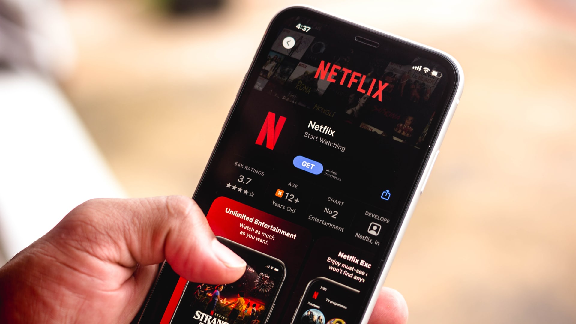 Netflix crushes expectations across the board, adds 2.41 million subscribers