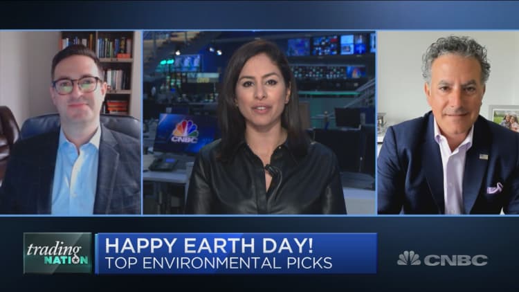 Happy Earth Day: Traders share top environmentally friendly investments