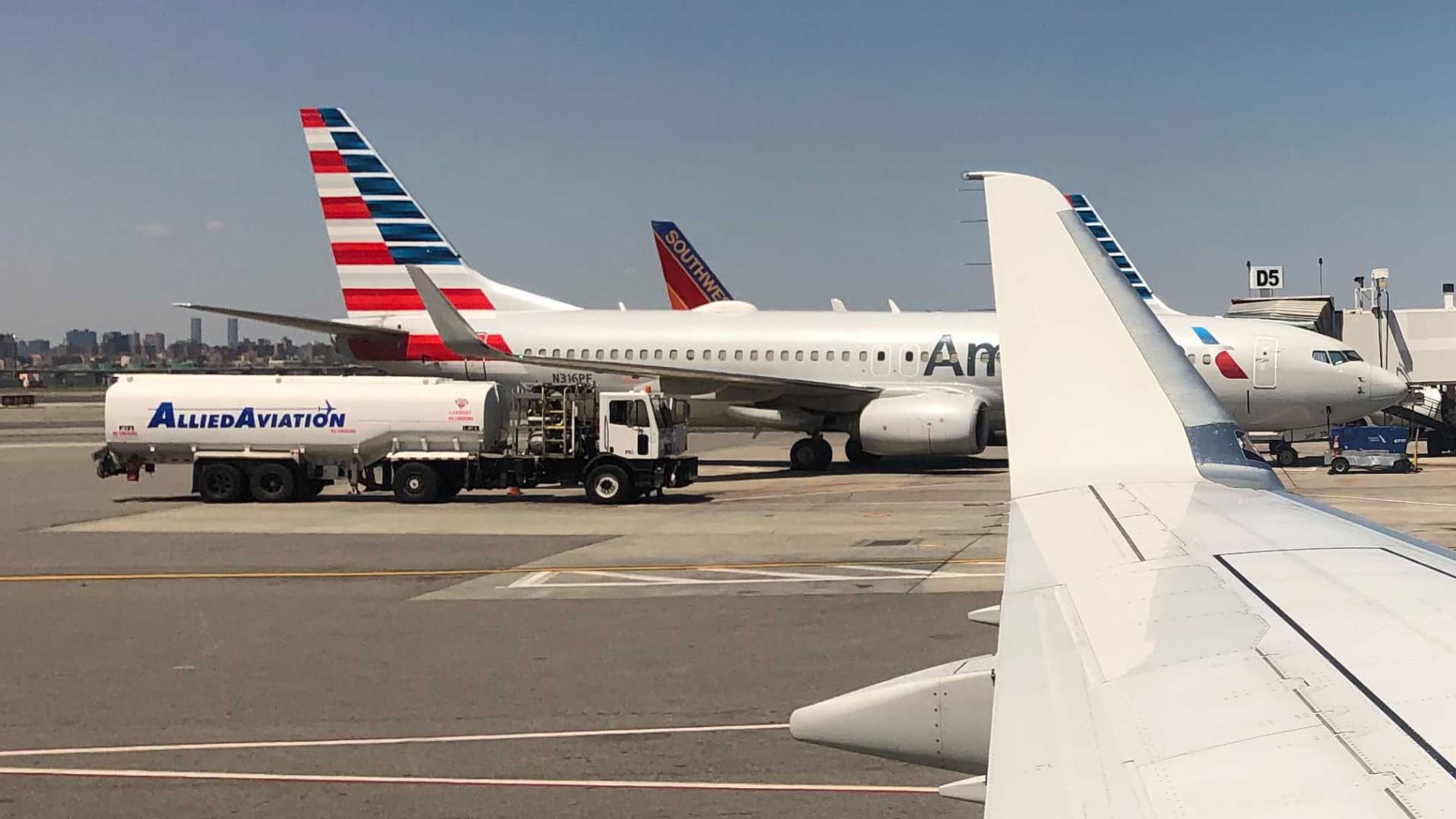 American Airlines planes at LaGuardia Airport