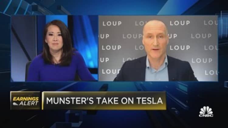 Loup Ventures' Gene Munster gives his take on Tesla's quarter