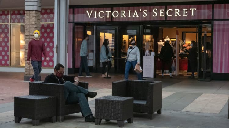 L Brands to spin off Victoria's Secret, Bath & Body Works into two public companies