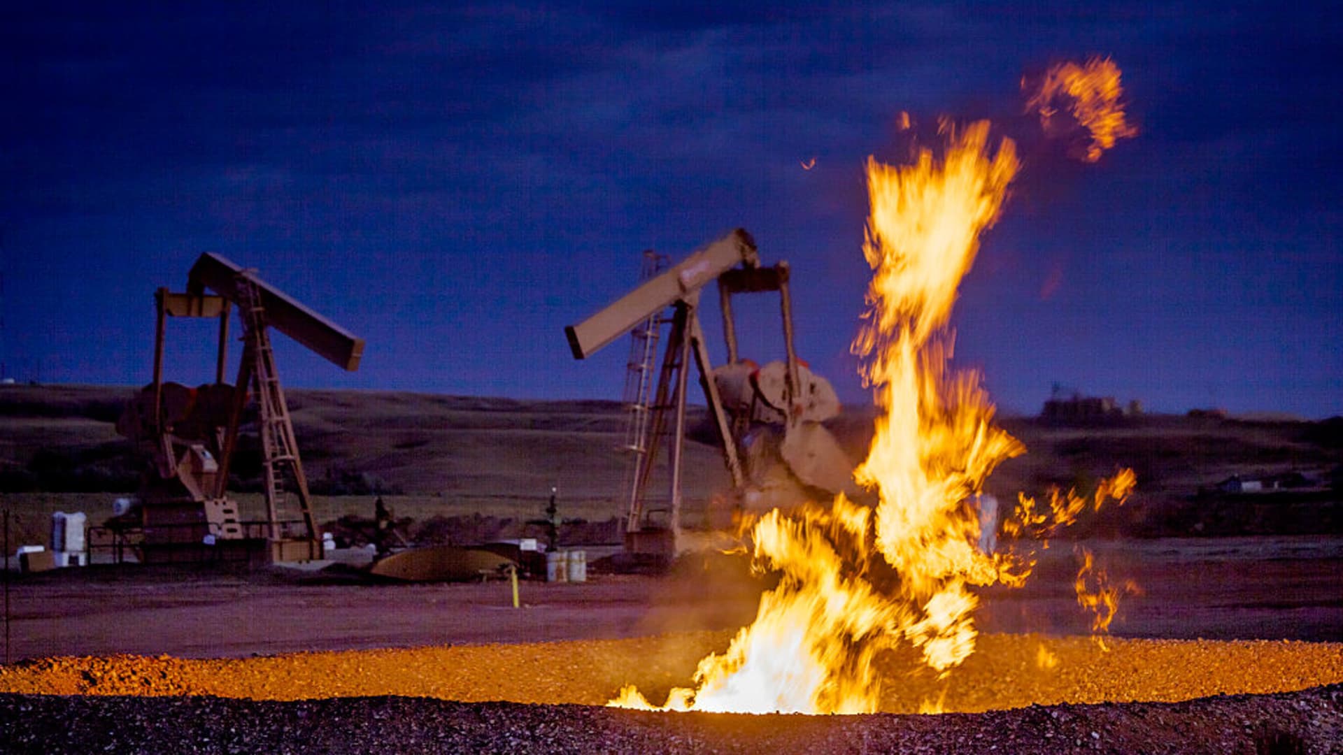 Flames from a flaring pit near a well in the Bakken Oil Field. The primary component of natural gas is methane, which is odorless when it comes directly out of the gas well. In addition to methane, natural gas typically contains other hydrocarbons such as ethane, propane, butane, and pentanes.