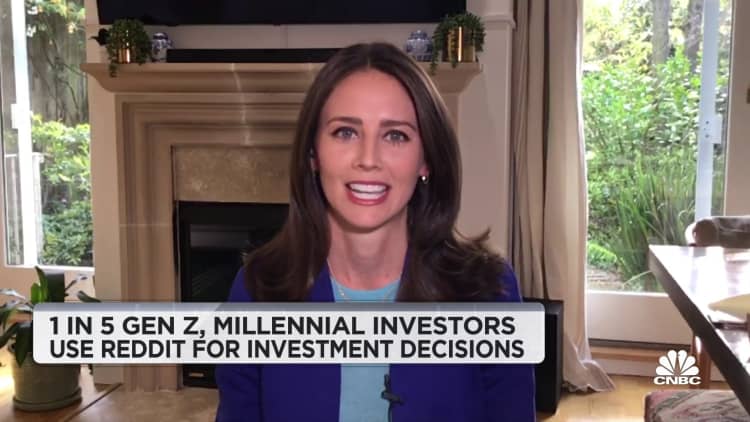 Survey: 1 in 5 Gen Z, millennial investors use Reddit for investment decisions