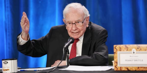 Analysts love these Warren Buffett-owned stocks, including one expected to rally more than 20%