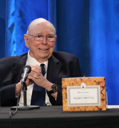 Investors mourn the loss of one-of-a-kind legend Charlie Munger