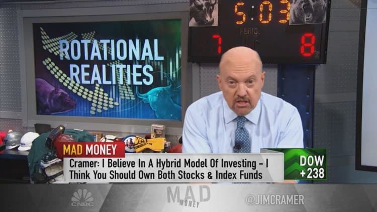 Jim Cramer reacts to Warren Buffett's concerns about individual stock picking