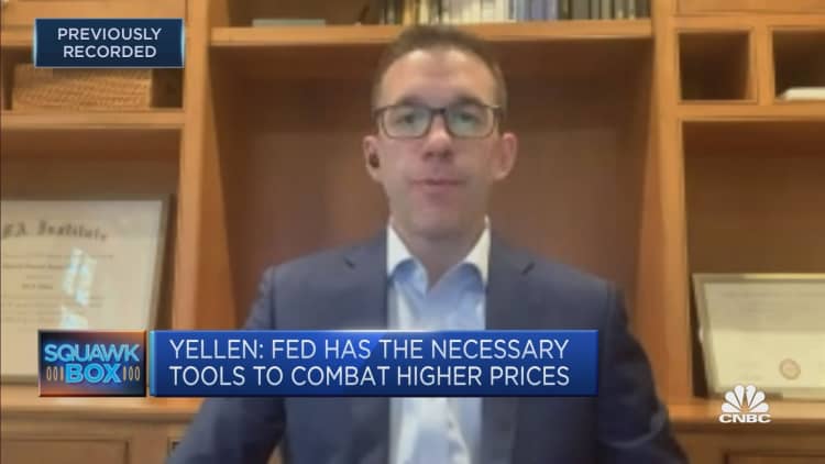 Markets seem 'reluctant' to believe the Fed's policy goals: Strategist