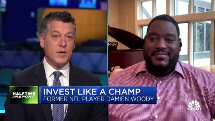 Former NFL player Damien Woody reveals what's in his portfolio
