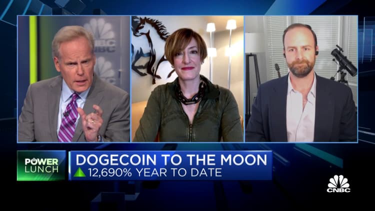 Here's the differences between bitcoin, ethereum and dogecoin