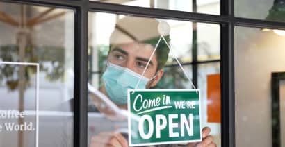 Companies ‘bombarding’ small businesses with ads for a pandemic-era tax credit