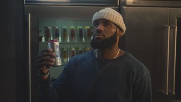 Lebron James debuts new Pepsi Ad