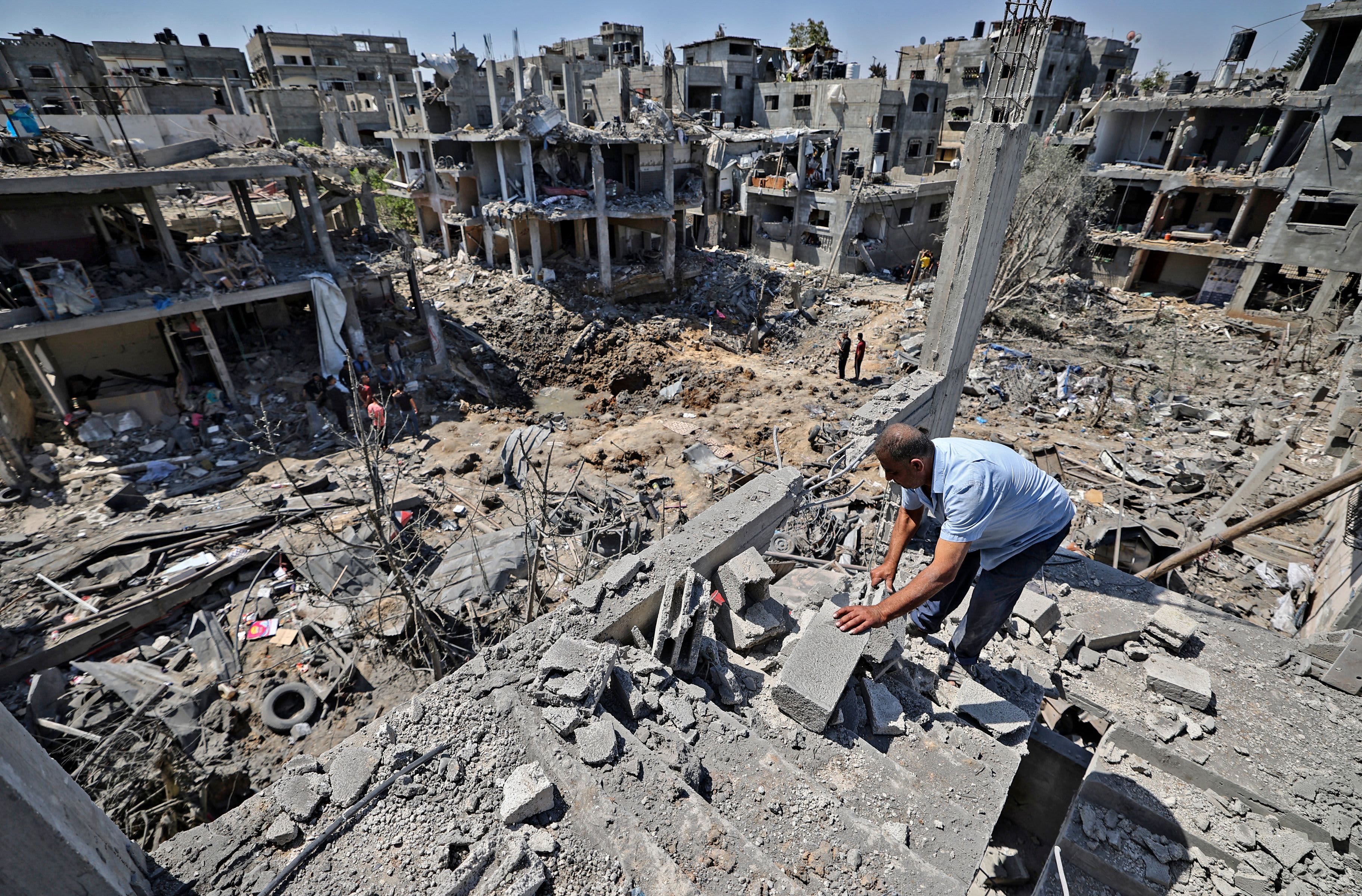 Deadly violence intensifies in Gaza Strip and Israel as Biden urges de-escalation thumbnail