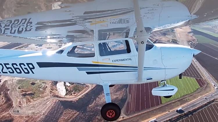 Here's what it's like flying in a plane with no pilot