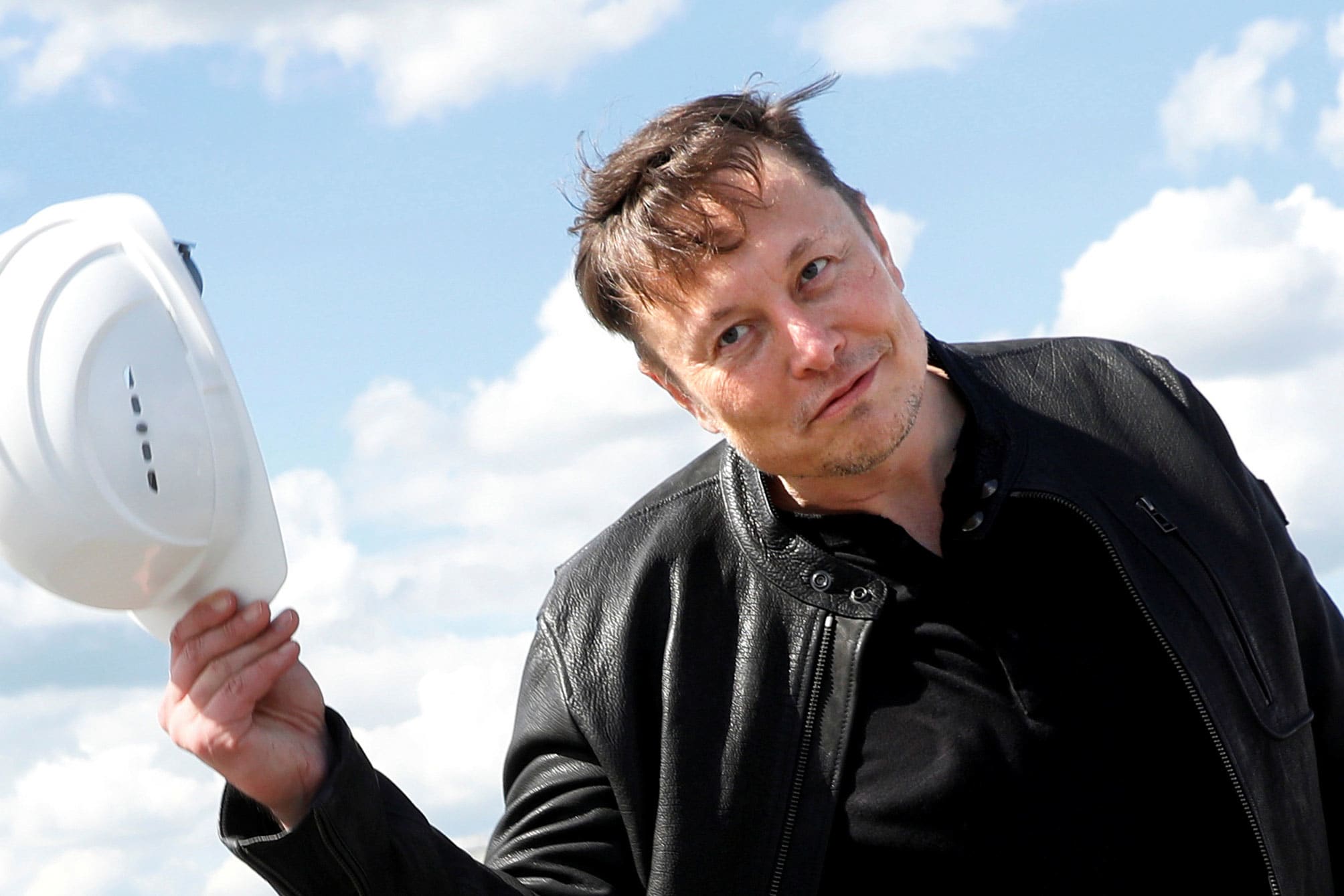 Elon Musk is using a Twitter poll to determine the future of 10% of his Tesla sh..
