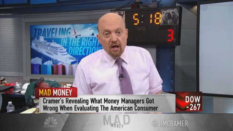 Travel and leisure stocks take spotlight as stay-at-home trade stalls, Jim Cramer says