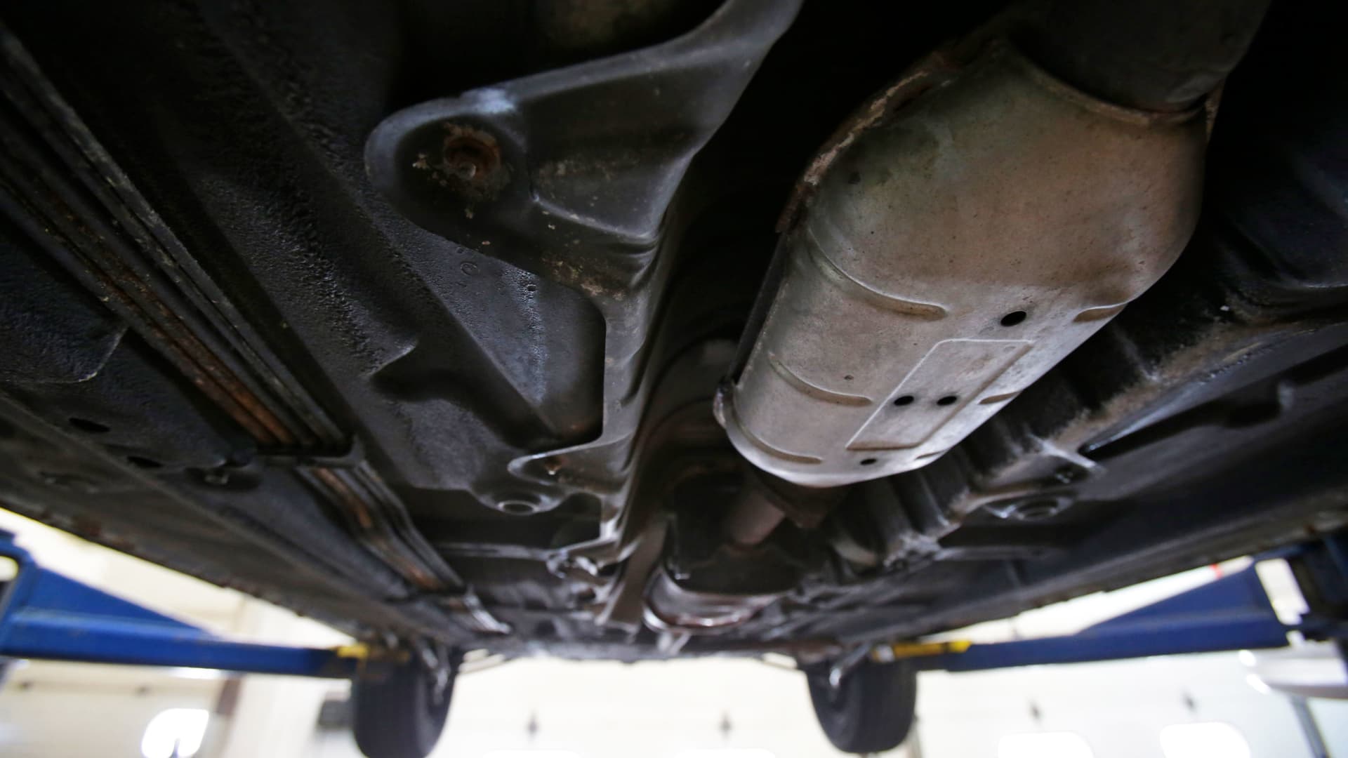 Why thefts of cars and pricey car parts have skyrocketed