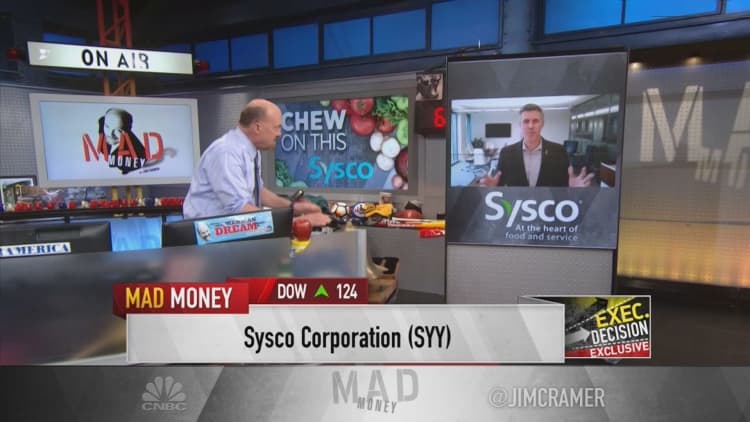Restaurant supplier Sysco CEO gives update on the state of the restaurant business