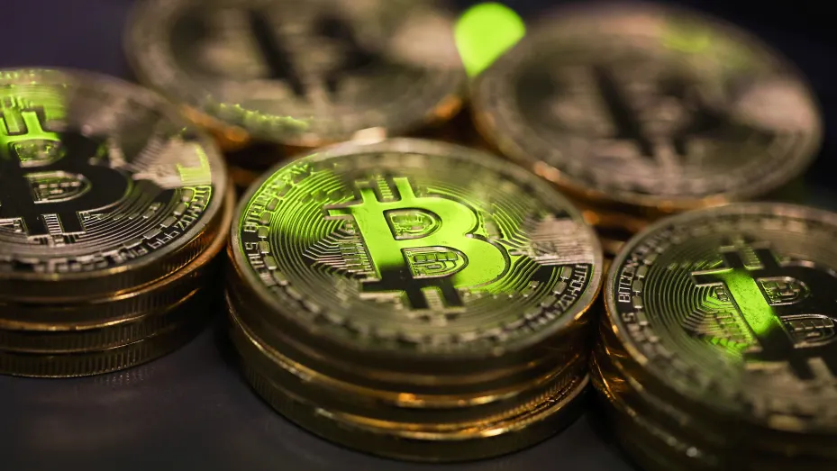Wall Street Gigant Fidelitate deschide Bitcoin și crypto monedă de tranzacționare – darkVane