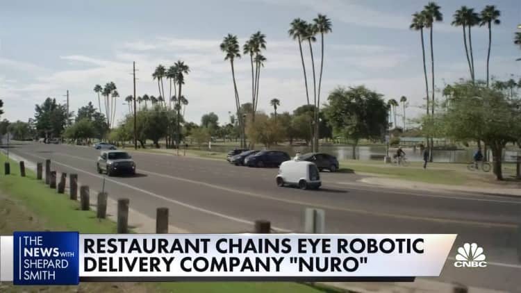 Restaurants turn to technology amid worker shortages
