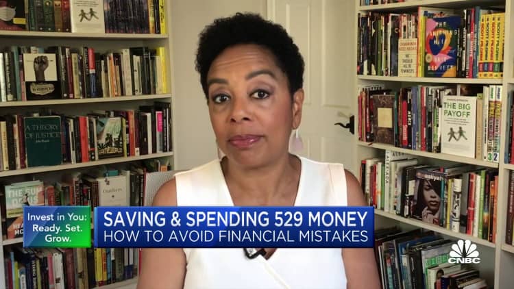 How families can use 529 plans to help save for college