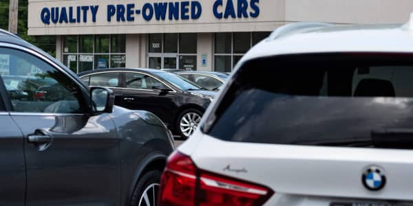 The high prices of used cars may finally be dropping: Sonic Automotive president