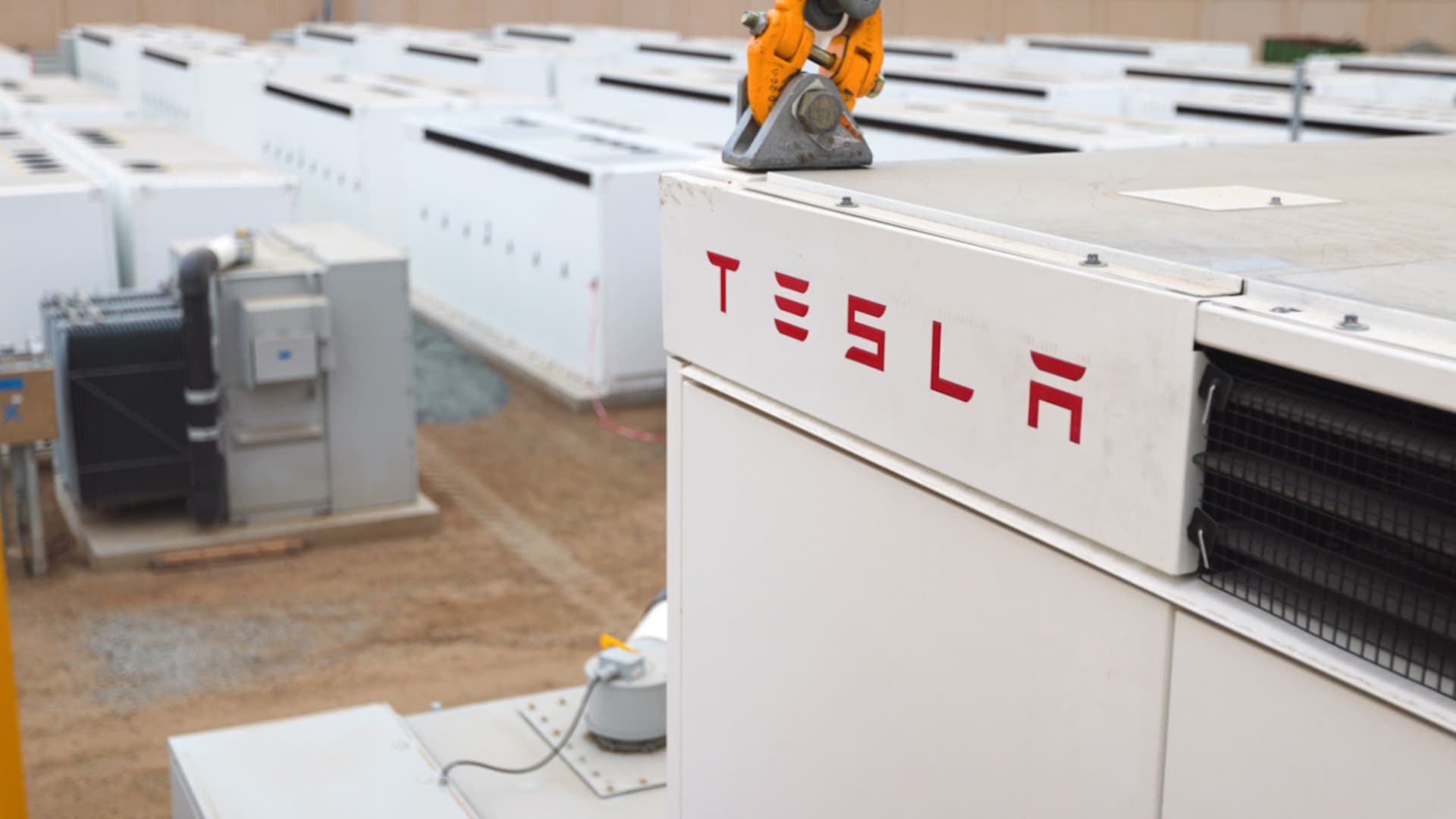 Tesla Megapack battery caught fire at PG&E substation in California
