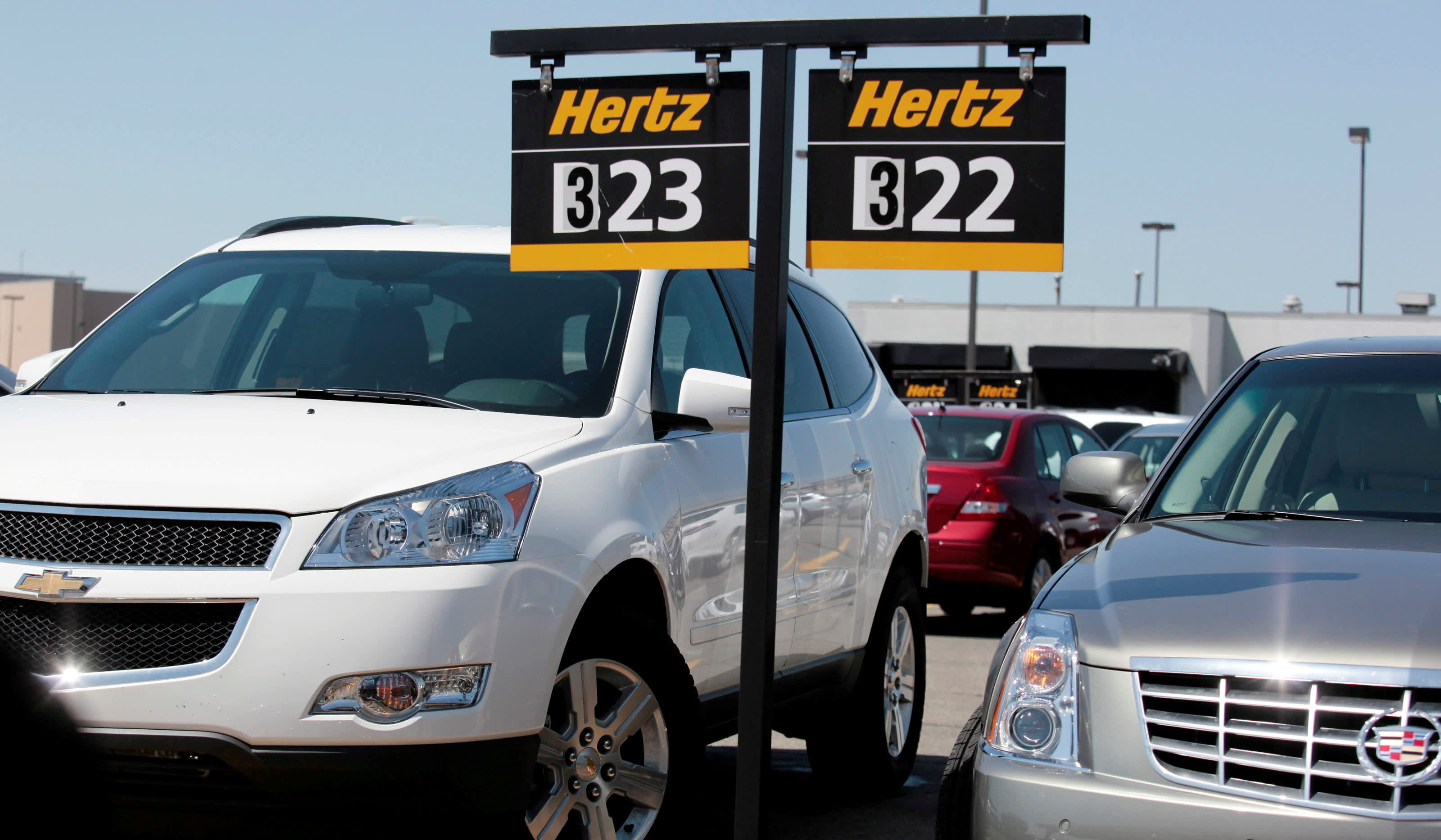 Hertz names ex-Ford CEO Mark Fields as interim CEO