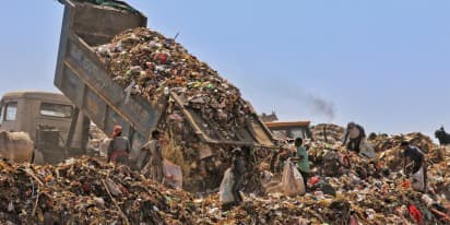 Can new technology solve a trillion-pound garbage problem?